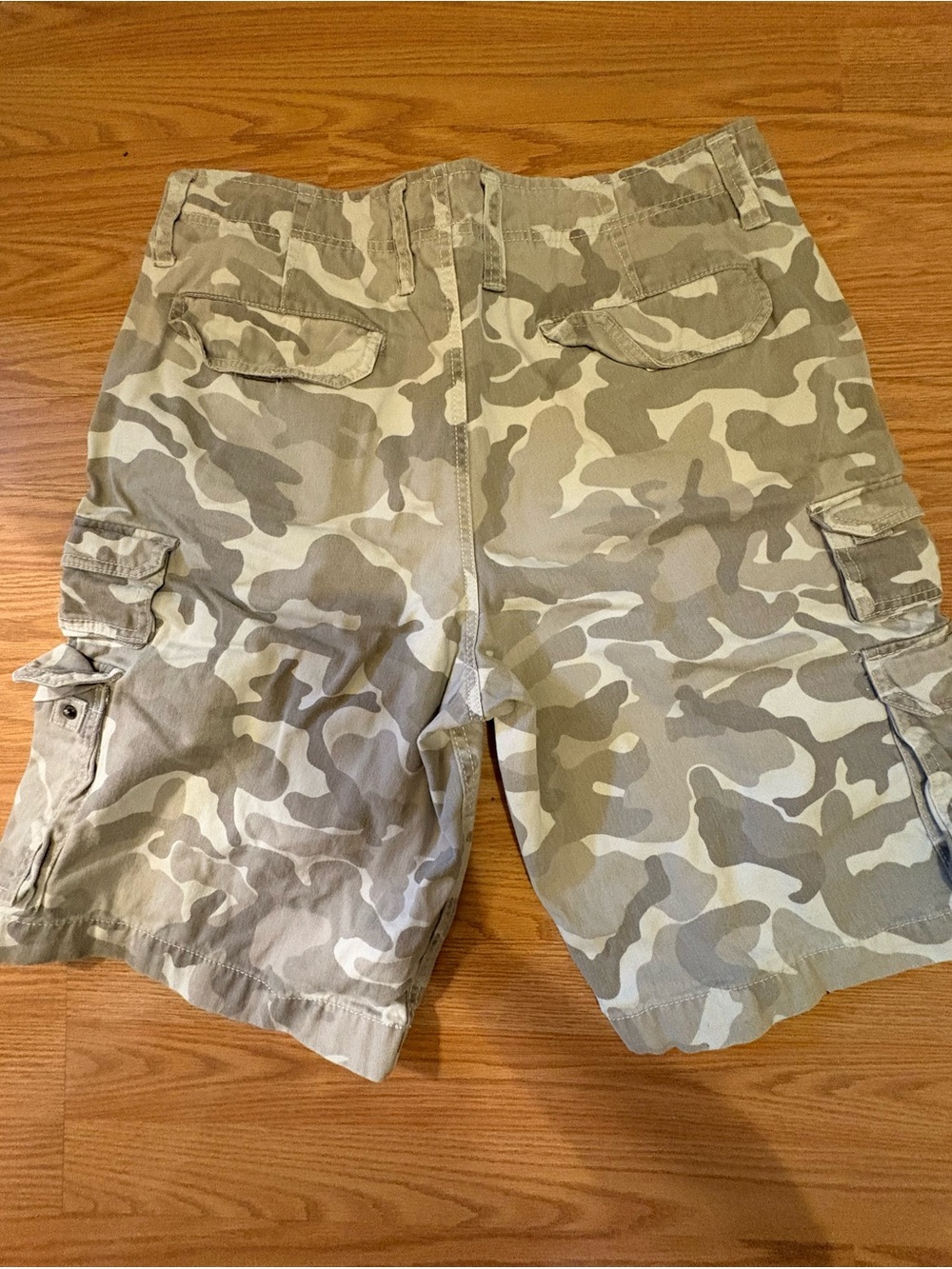 Faded Glory Men's Camo Cargo Shorts - Beige & Olive